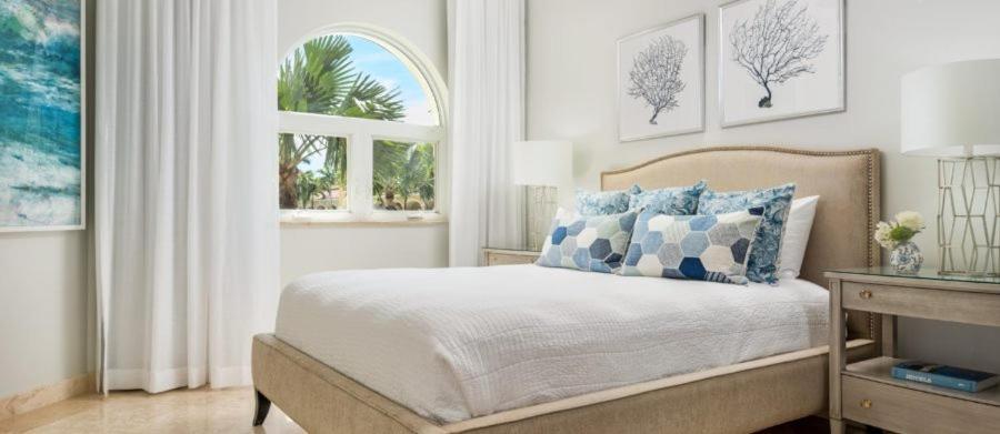 The Tuscany On Grace Bay Exteriör bild