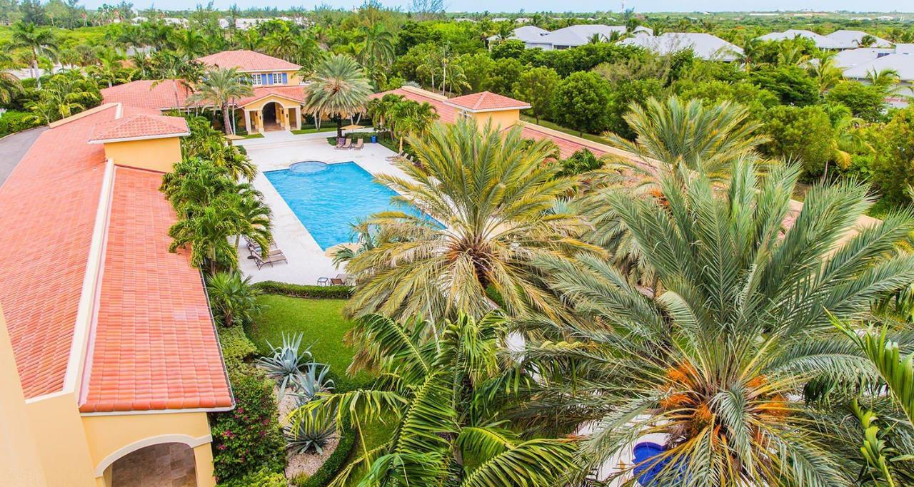 The Tuscany On Grace Bay Exteriör bild