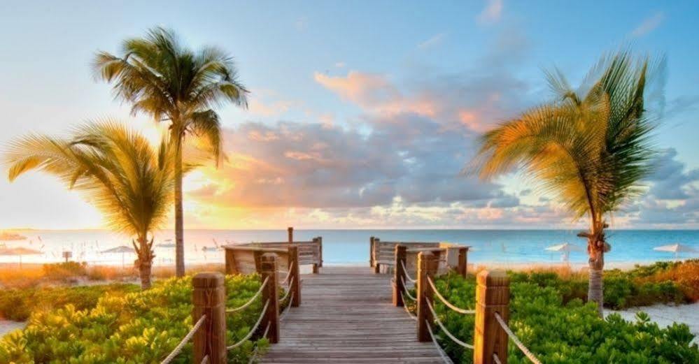 The Tuscany On Grace Bay Exteriör bild